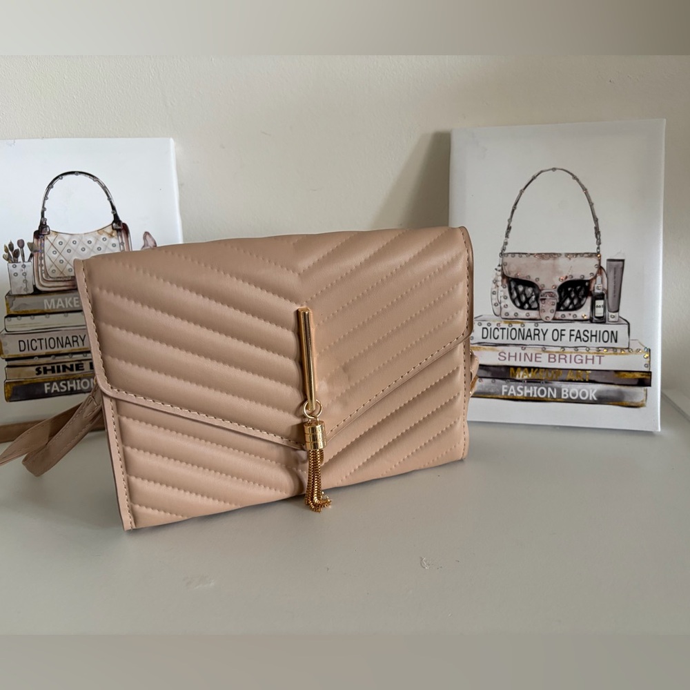 Elegant Tan Quilted Clutch